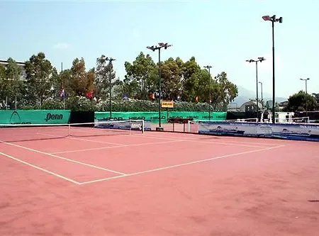 Tennis